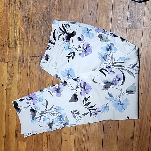 Calvin klein long pants 🌼🪻💐 floral color size 6 99 cotton 2% spandex - Picture 14 of 16